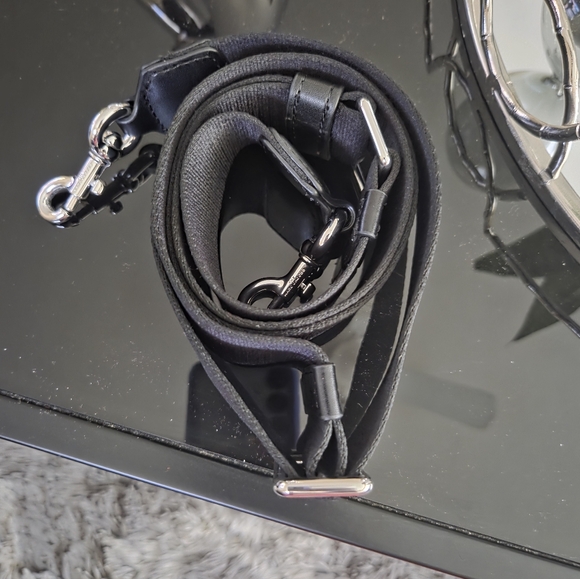 Marc Jacobs Small Tote Bag - Picture 4 of 9